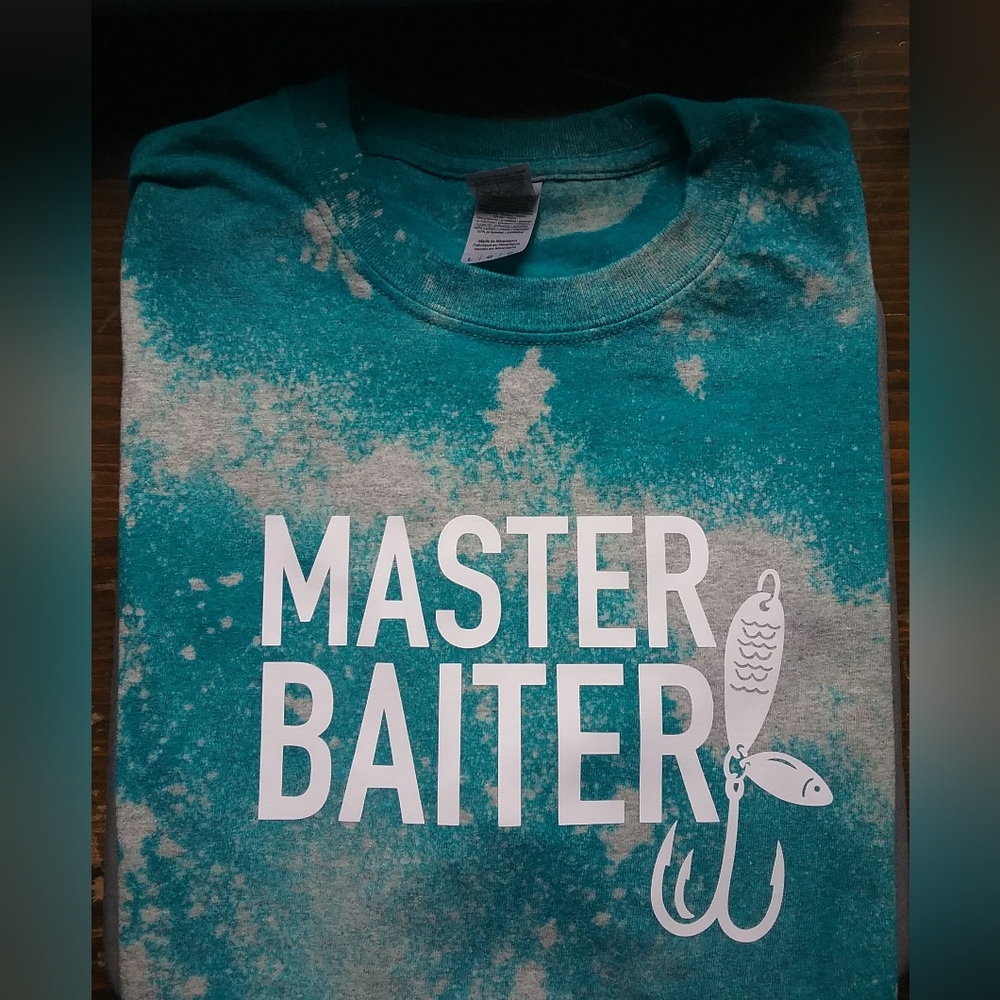 Bleached Large Fisherman Bleached Tee